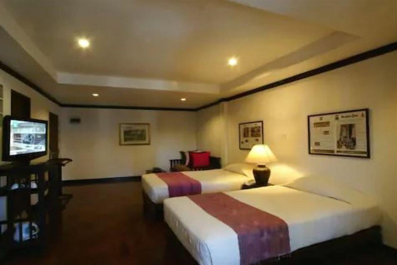 Cucumber Inn Suite Паттайя Экстерьер фото