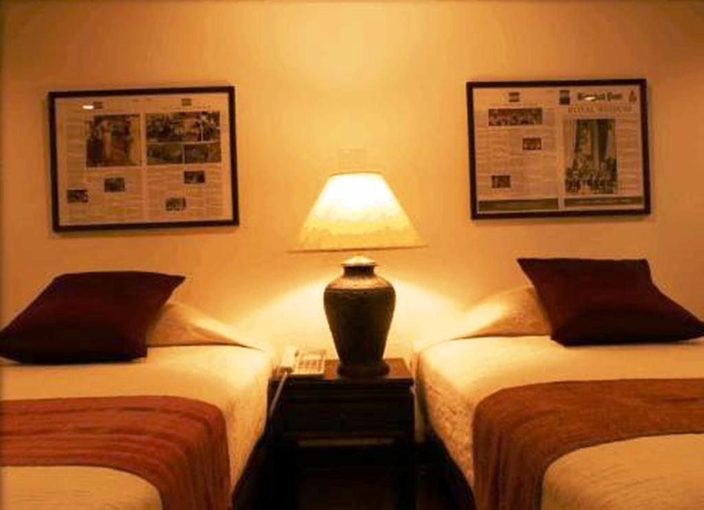 Cucumber Inn Suite Паттайя Экстерьер фото